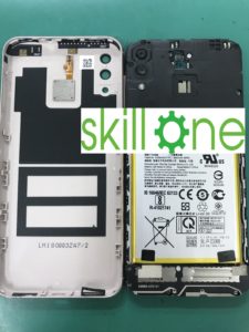ZenFoneMax（M1）ZB555KLの修理工程写真