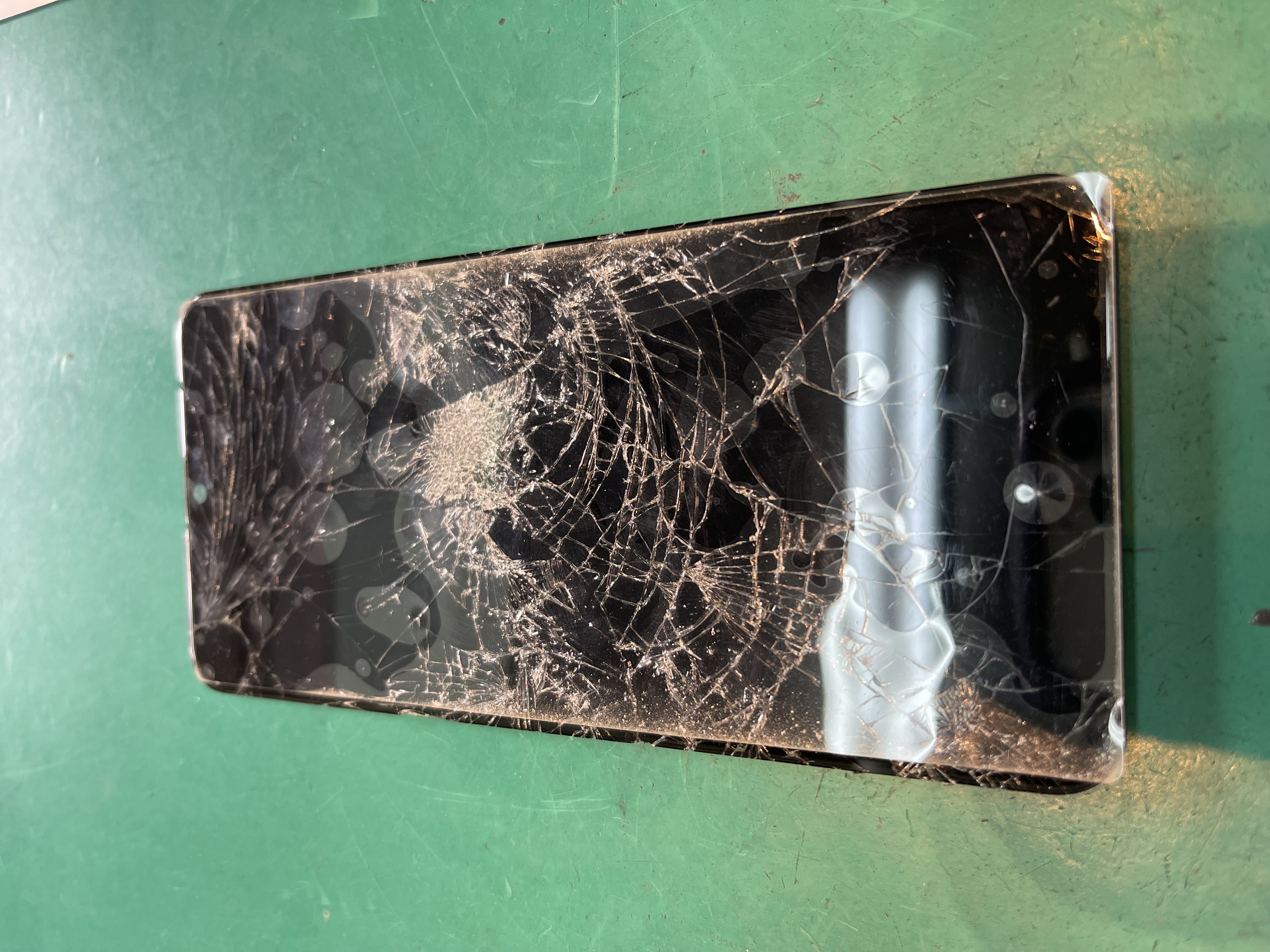 Androidスマホの画面割れも対応してます！ | スマホ修理の【SkillOne