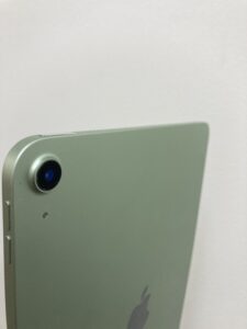 iPad Air4の電源ボタン陥没