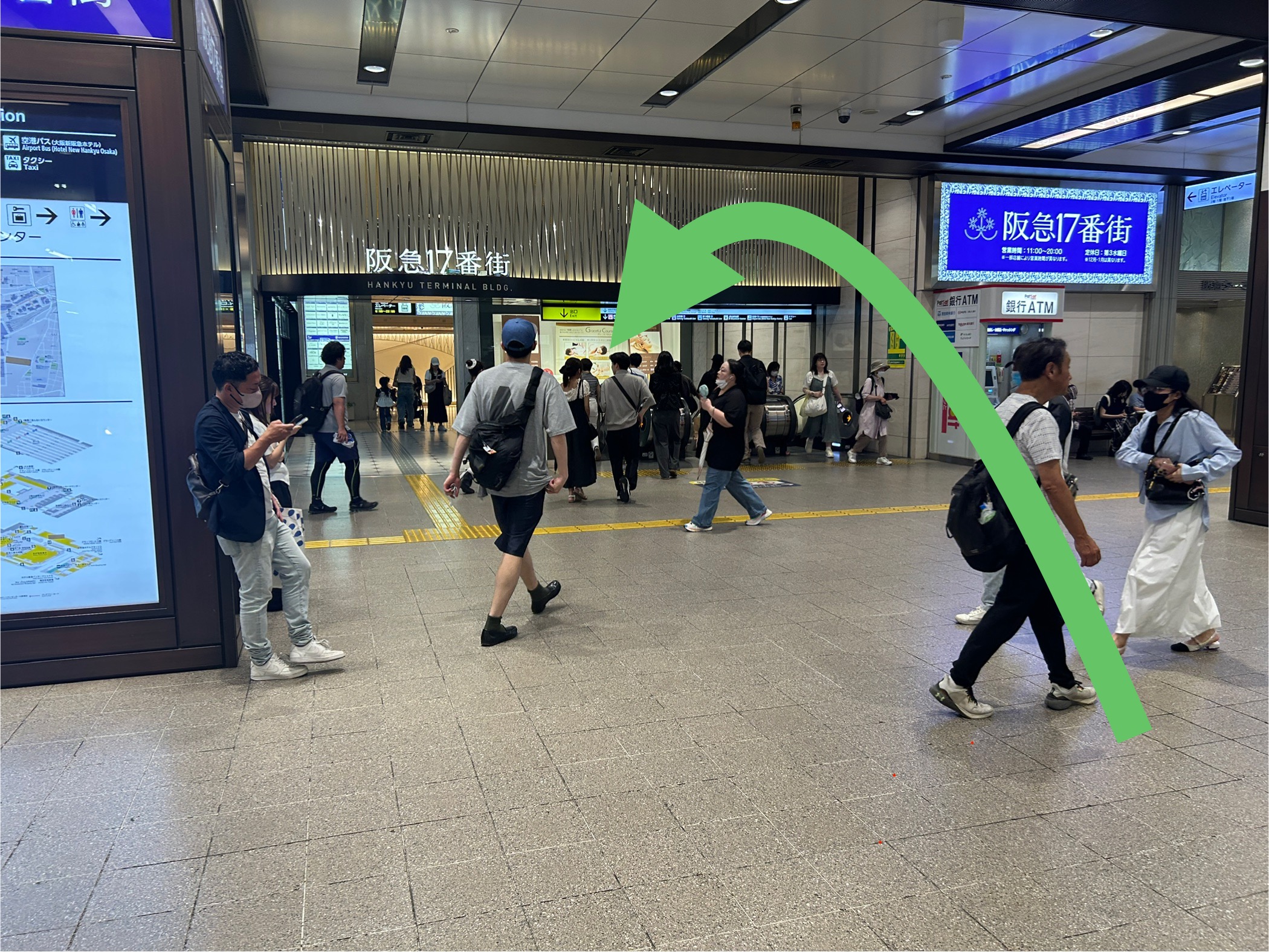 阪急改札